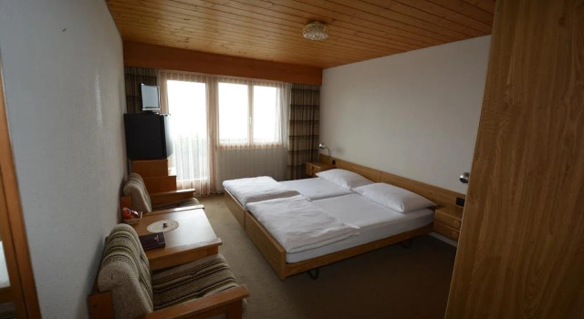Aparthotel Edy Bruggmann AG, Prenota Residence Hotel a Svizzera orientale con parcheggio, Parcheggio