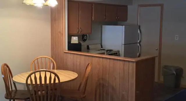 Люкс MacThrift Motor Inn