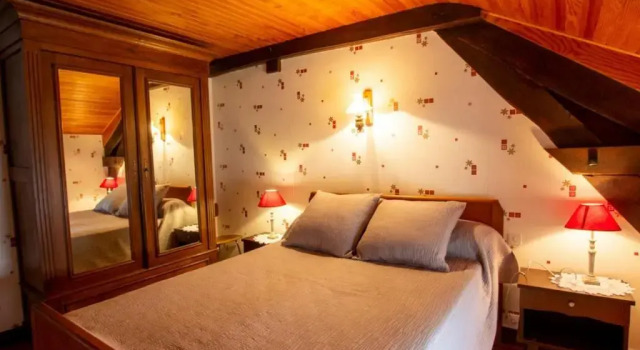 Maison mitoyenne avec Wifi, proche Sarlat, au cœur de la Dordogne - FR-1-616-22, Book Hotel Doissat Aquitaine