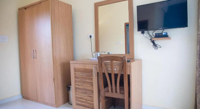 Larios Beach Holidays, Забронировать Отель Бага Северный Гоа