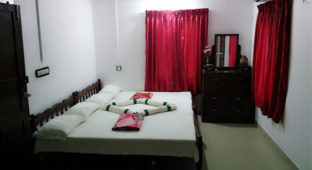 Двухместный семейный номер Standard с балконом Achayans Homestay Mararikulam