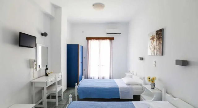 Студия Finikas Santorini