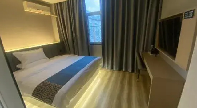 Люкс Business Homeinn Ripple Yun Hotel (Changle Zhenghe Subway Station Shiyang International City)