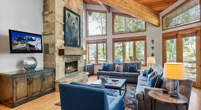 Twin Pines at Deer Valley Resort - Three Bedroom Condo with Hot Tub #5 3 Condo, Varaa Lomakeskus Deer Valley 