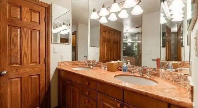 Strawberry Park #604 5 Bedroom Condo, Забронировать Апартаменты/квартира Апартаменты Бивер-Крик, рядом с Гонконгский Диснейленд, Апартаменты/квартира