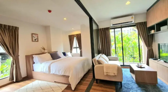 Hua Hin 1 Bedroom pool view near beach, cicada