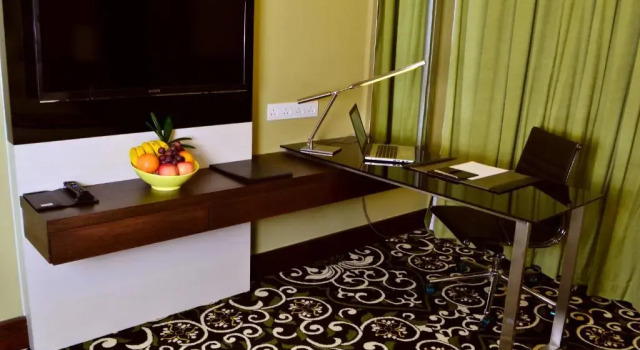 Двухместный номер Standard с видом на бассейн Mudzaffar Hotel