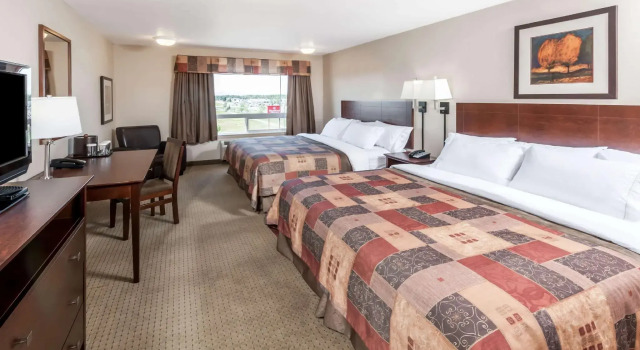 Четырёхместный номер Standard Canalta Hotel High River