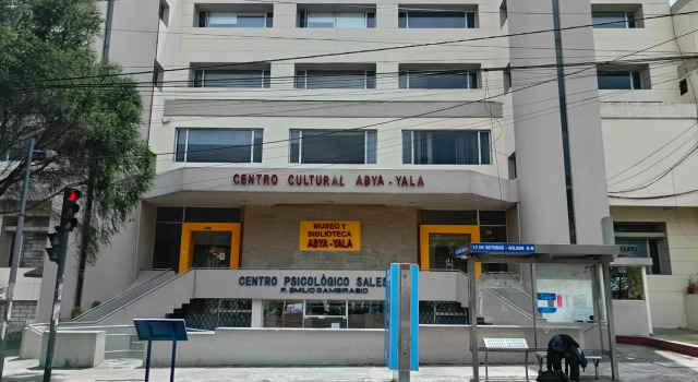 AMERICAN Style - PLAZA FOCH Area - Piso 7 - Balcón, Забронировать Отель Отели Кито с бассейном, рядом с Del Arbolito Park, Бассейн