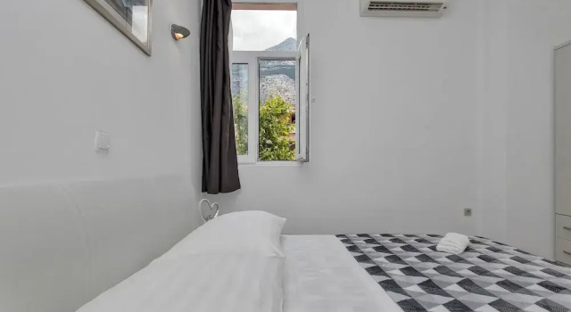 Apartment Petar with terrace, Забронировать Апартаменты/квартира Апартаменты Макарска, рядом с Набережная Рива (Макарска), Апартаменты/квартира