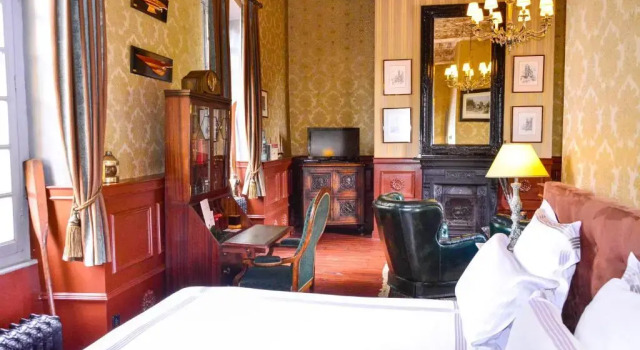 Люкс с видом на сад Chateau dOrigny, Chambres dhotes et Restaurant Gastronomique