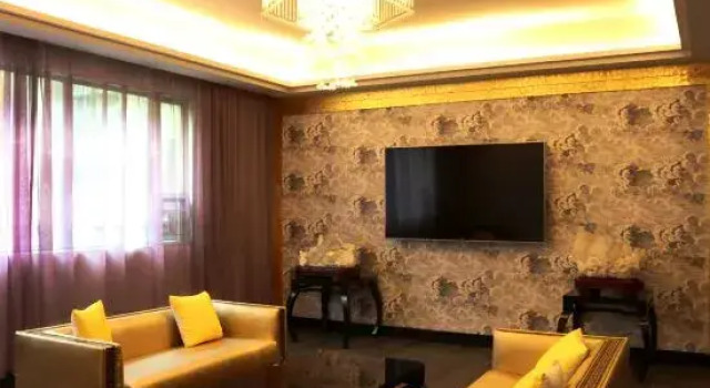 Tianying Hotel, Boek Hotel Hotels in Guangdong met parkeren, Parkeren