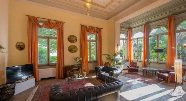 Villa Confalonieri, Book Villa Hotels in Como with a Pool, Swimming Pool