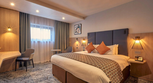 Двухместный номер Standard Crowne Plaza Reading