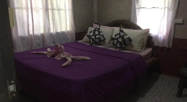 Baan Rai Rhim Tarn, Rezervovat Hotel Hotely v Central Thailand se snídaní, Snídaně