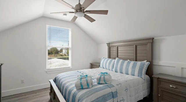 Коттедж Brand NEW Expansive Coastal Home w/ Custom Furnishings Sleeps 15