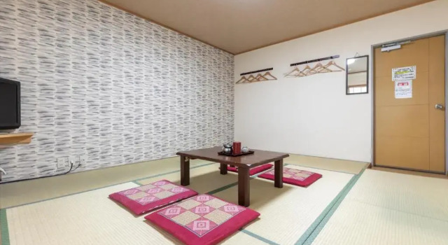 Четырёхместный номер Standard Business Ryokan Akashiya Annex