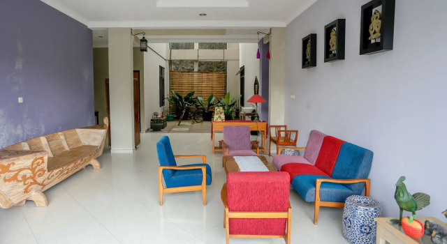 RedDoorz @ Sersan Bajuri atas