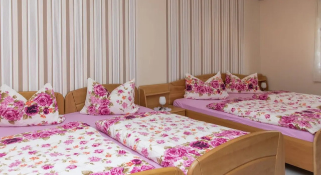 Коттедж Erdgeschosswohnung in Ruhiger Lage