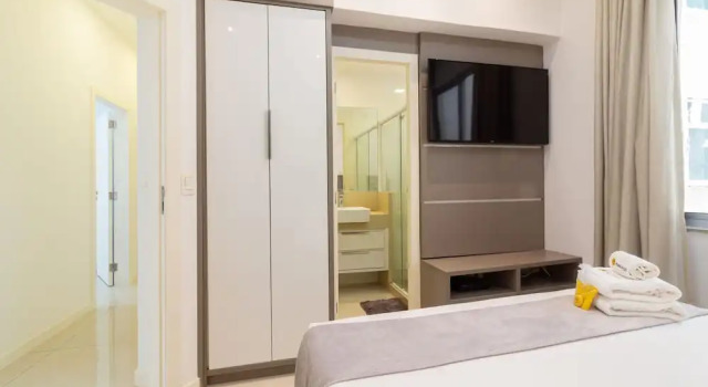 Flat in Copacabana 3 Minutes From the Beach Nsc602, Забронировать Отель Отели штата Рио-де-Жанейро с парковкой, Парковка