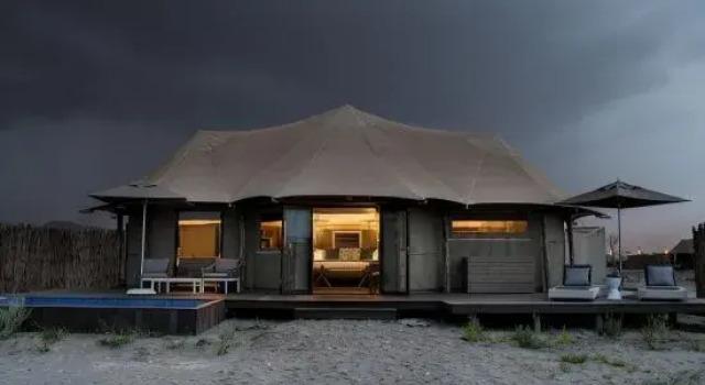 Тент с видом на горы Kingfisher Retreat by Sharjah Collection