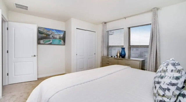 Resort Community and Private Pool 2481