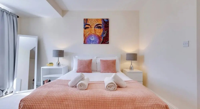 Modern Cambridge Home Business & Holiday Stays