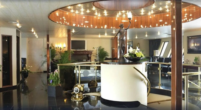 Crossgates Hotelship 3 Star - Osthafen - Frankfurt, Забронировать Отель  