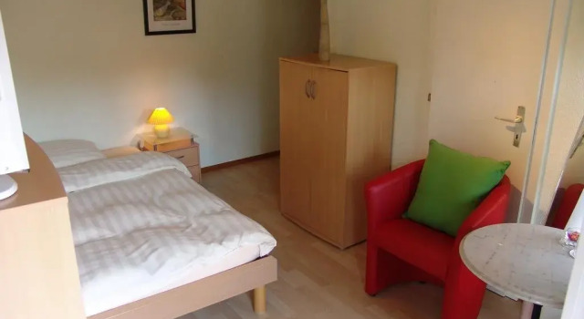 Auberge de Vers chez Perrin, Забронировать Хостел Пейерн 