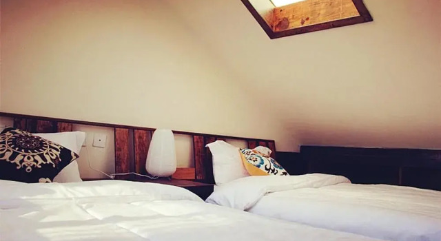 Qingwatai Inn (Dali Ancient City Branch), Book Hotel Hoteller i da med parkering, Parkering
