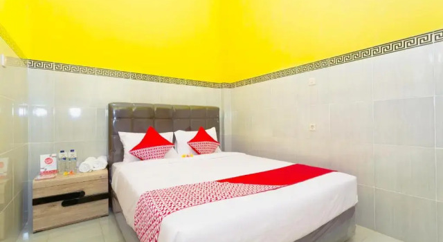 Standard Doppel Zimmer OYO 1427 Azzahra Guest House Syariah