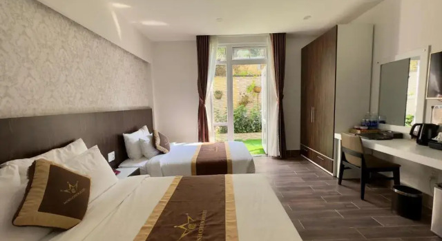 Трёхместный номер Standard с красивым видом из окна Minh Chien Hotel