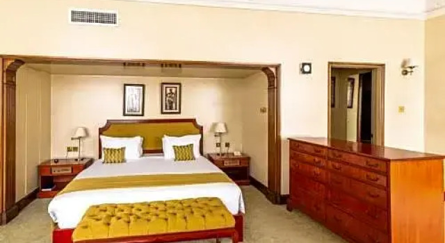 Семейный люкс Nairobi Safari Club by Swiss-Belhotel