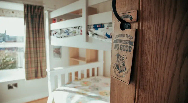 Flints Cottage, Забронировать Дом для отпуска Отели Ричмонд с парковкой, рядом с Развлекательный центр The Station, Парковка