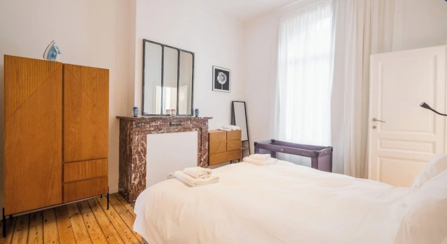 New Apartment Center of Trendy St Gille, Varaa Huoneisto Hotellit Brussels pysäköinnillä, Pysäköinti