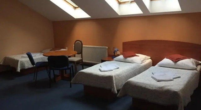 Garni Hotel Stofing, Rezervovat Hotel Hotely v Trnavský kraj s parkováním, Parkování