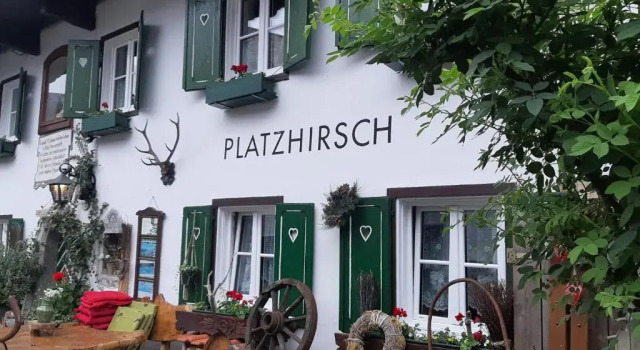 Platzhirsch der Heurigenwirt