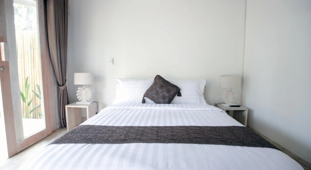 Villas Edenia - Luxe Villas with Private Pools, Book Hotel Hotels in Lombok with Parking, Parking