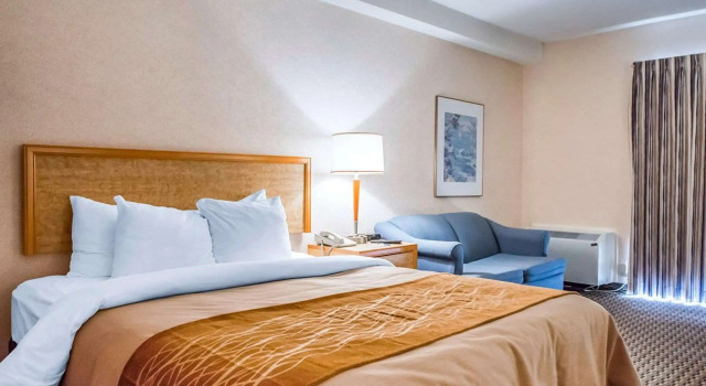 Rodeway Inn, Забронировать Отель Отели River Valley с парковкой, Парковка