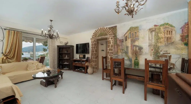Апартаменты с балконом Helena's Home
