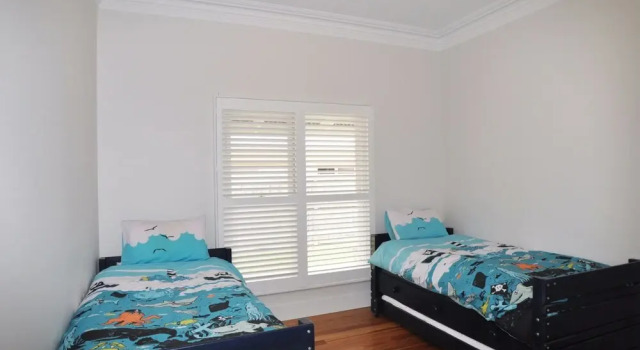 Paperbark Homestead, Book Hotel Inverloch 