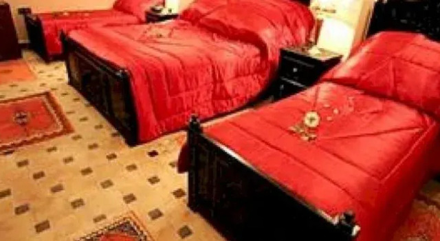 Riad Chez Lea, Забронировать Отель Отели Марракеш-Тенсифт-Эль-Хауз с парковкой, Парковка