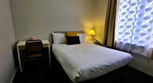 Двухместный номер Economy Brunswick Tower Hotel