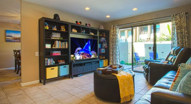 Tron - 3 Br Condo