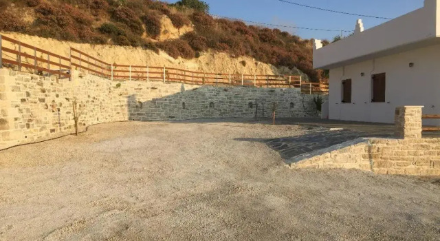 Villas Alexandros Petrino
