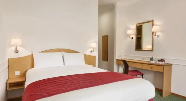 Номер семейный Days Inn by Wyndham Donington