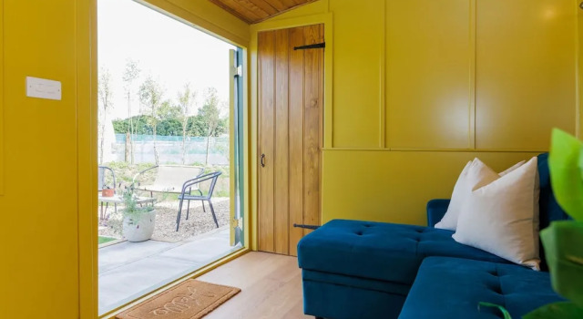 Beautifully Restored WW2 Carriage - Sleeps 6, Забронировать Апартаменты/квартира Апартаменты Исторического графства Суссекса, Апартаменты/квартира