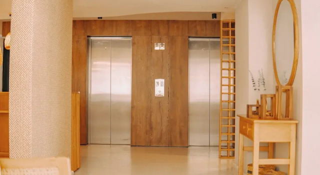 Modern Apt Near Beach & Center -Sunset47