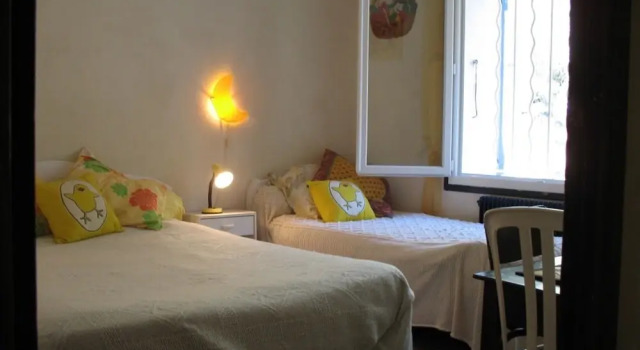 House With 3 Bedrooms in Peyrolles-en-provence, With Wonderful Mountai, Varaa Hotelli Peyrolles-en-Provence Cadarache