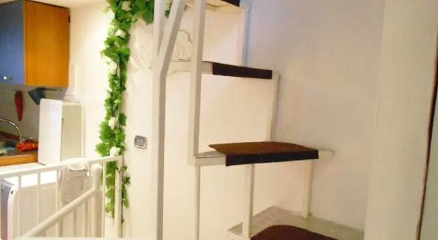 Private Room Noble in Shared Apartment
